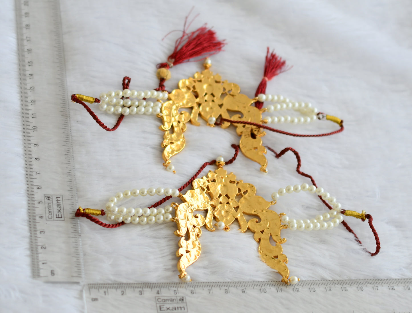 Gold tone kemp-green-white pearl peacock aemlets dj-50806