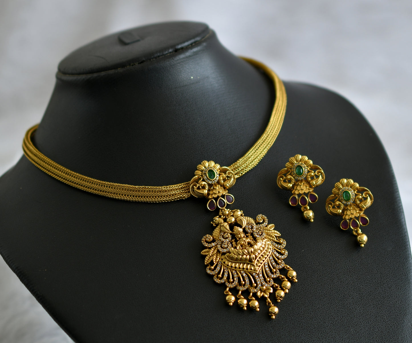 Antique gold tone ruby-green -white lakshmi peacock necklace set dj-47057