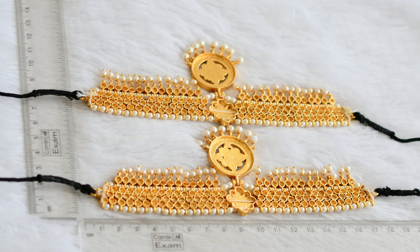 Gold tone kemp-green-white pearl bead armlets dj-50791