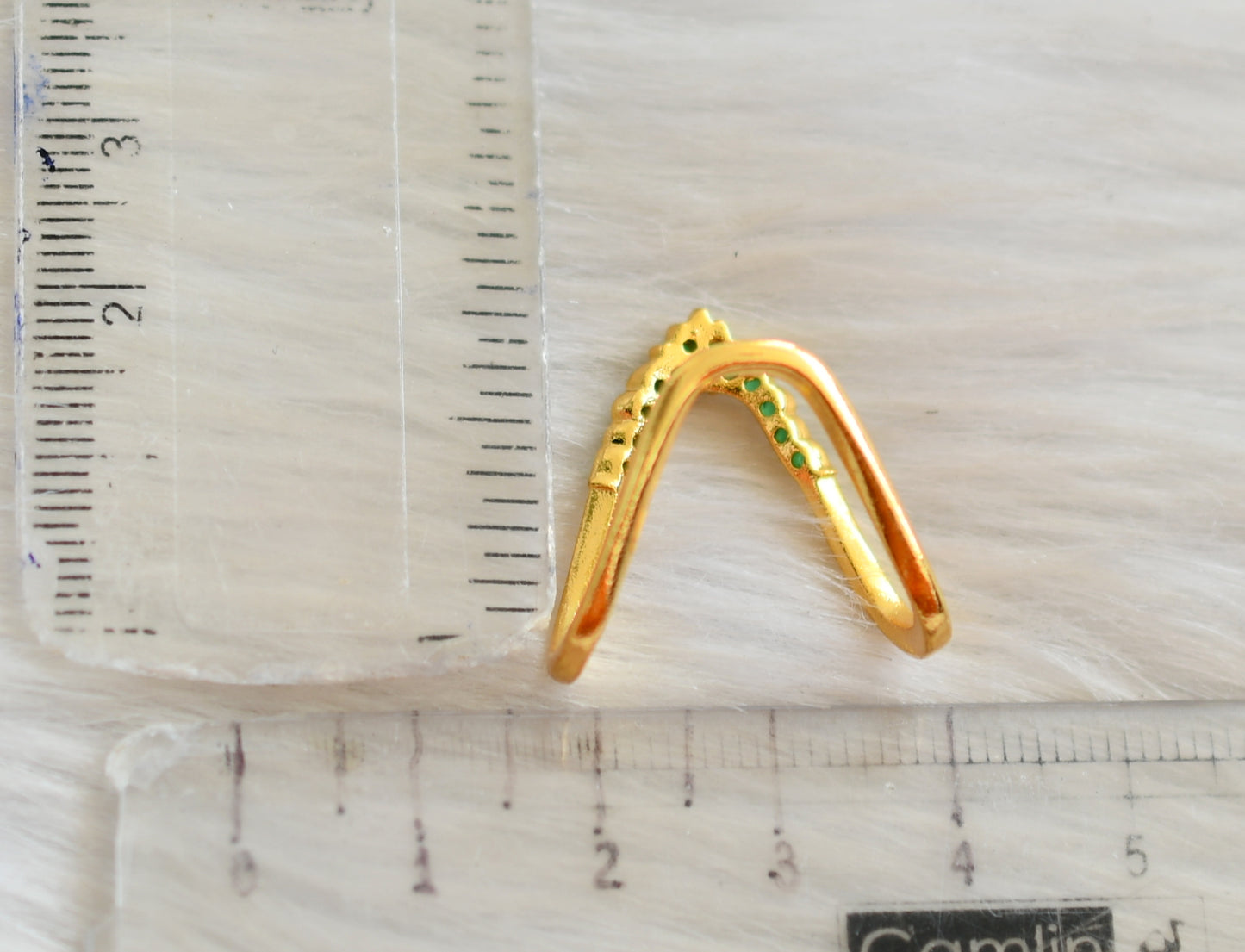 Gold tone green stone vanki finger ring dj-42455
