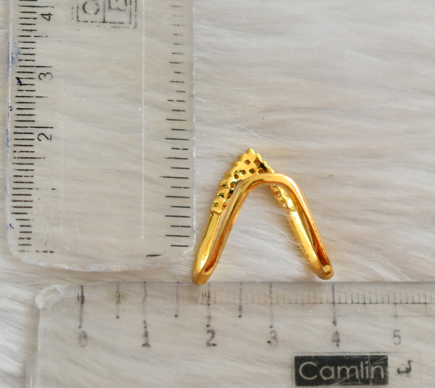 Gold tone white stone vanki finger ring dj-42456