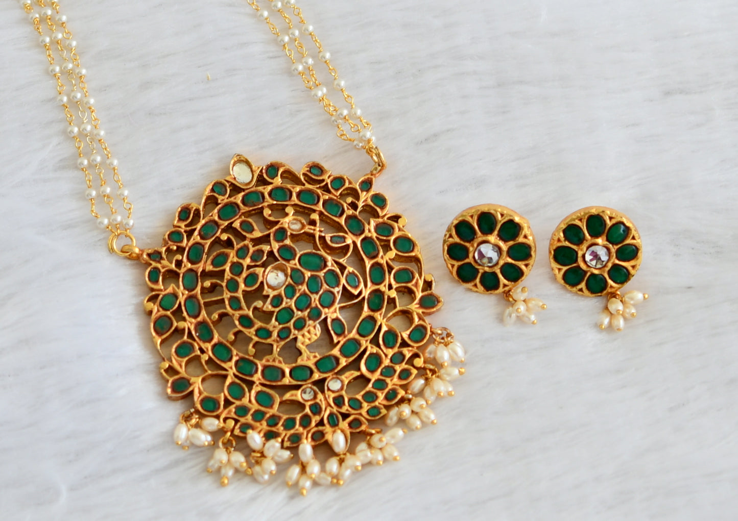 Gheru finish Green Kundan Jadau Peacock pendant With Rice Pearls and chain DJ21994