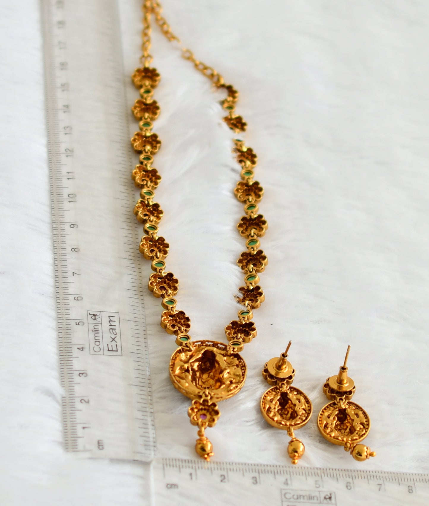 Antique gold tone kemp-green lakshmi flower necklace set dj-50836