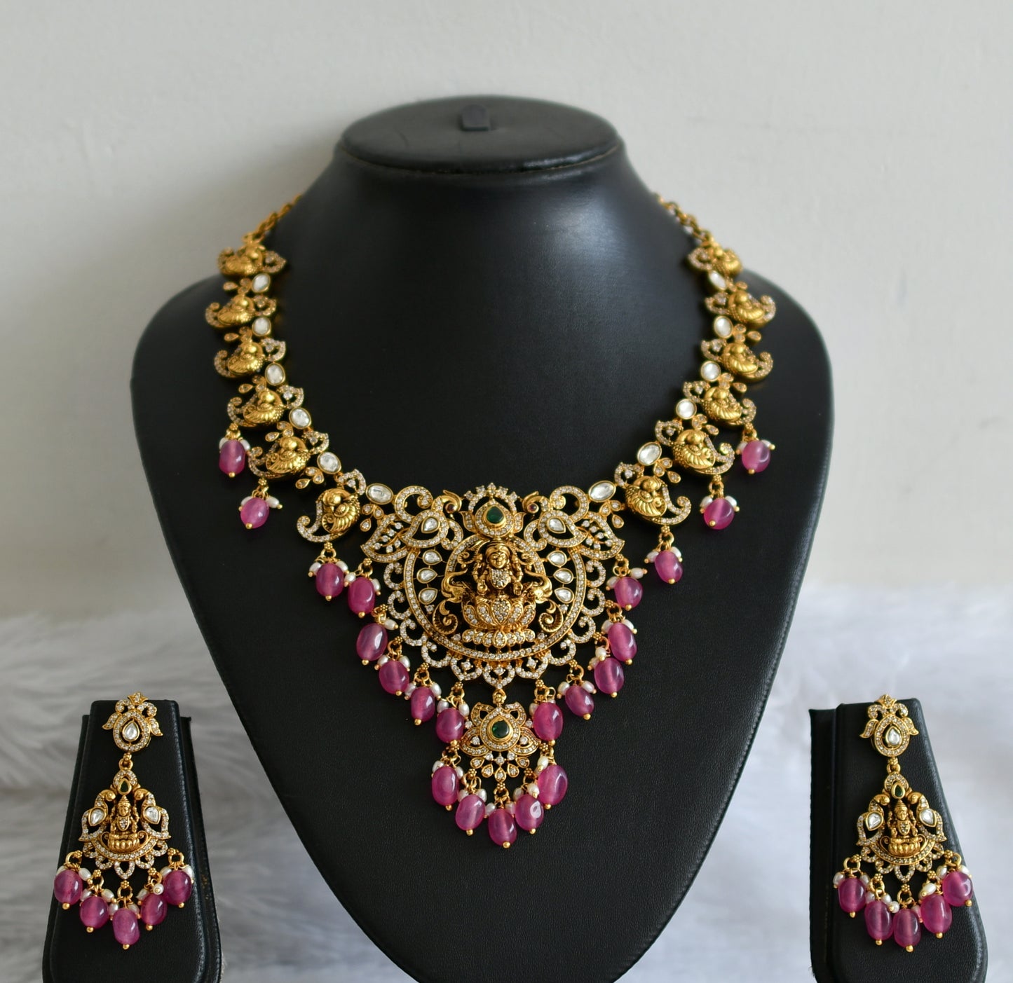 Antique gold tone kemp-green-white lakshmi peacock pink bead necklace set dj-50844