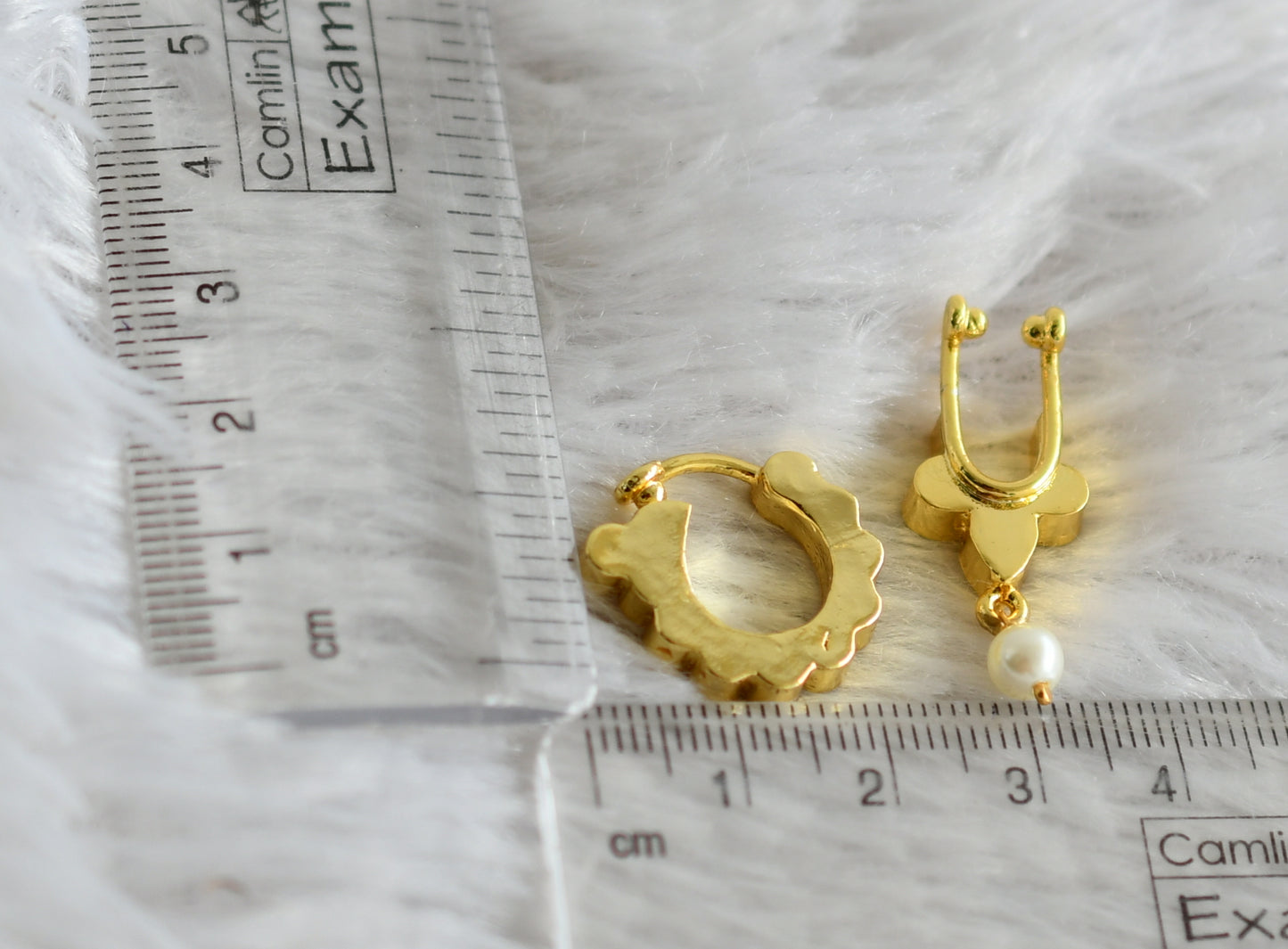 Gold tone precious kemp-white nathu-bulakku(nose pin) dj-48877