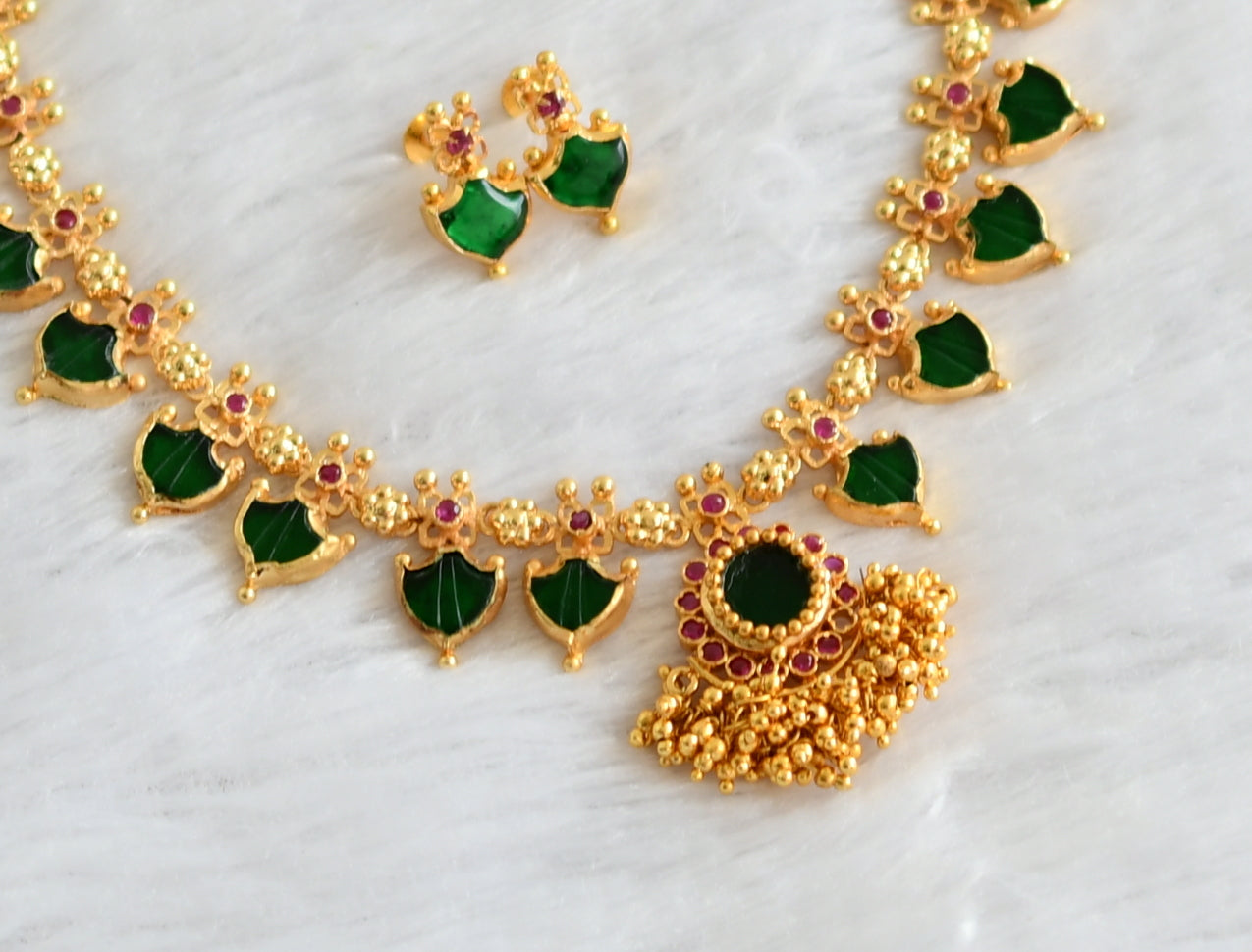 Gold tone kerala style pink-green palakka necklace set dj-47105