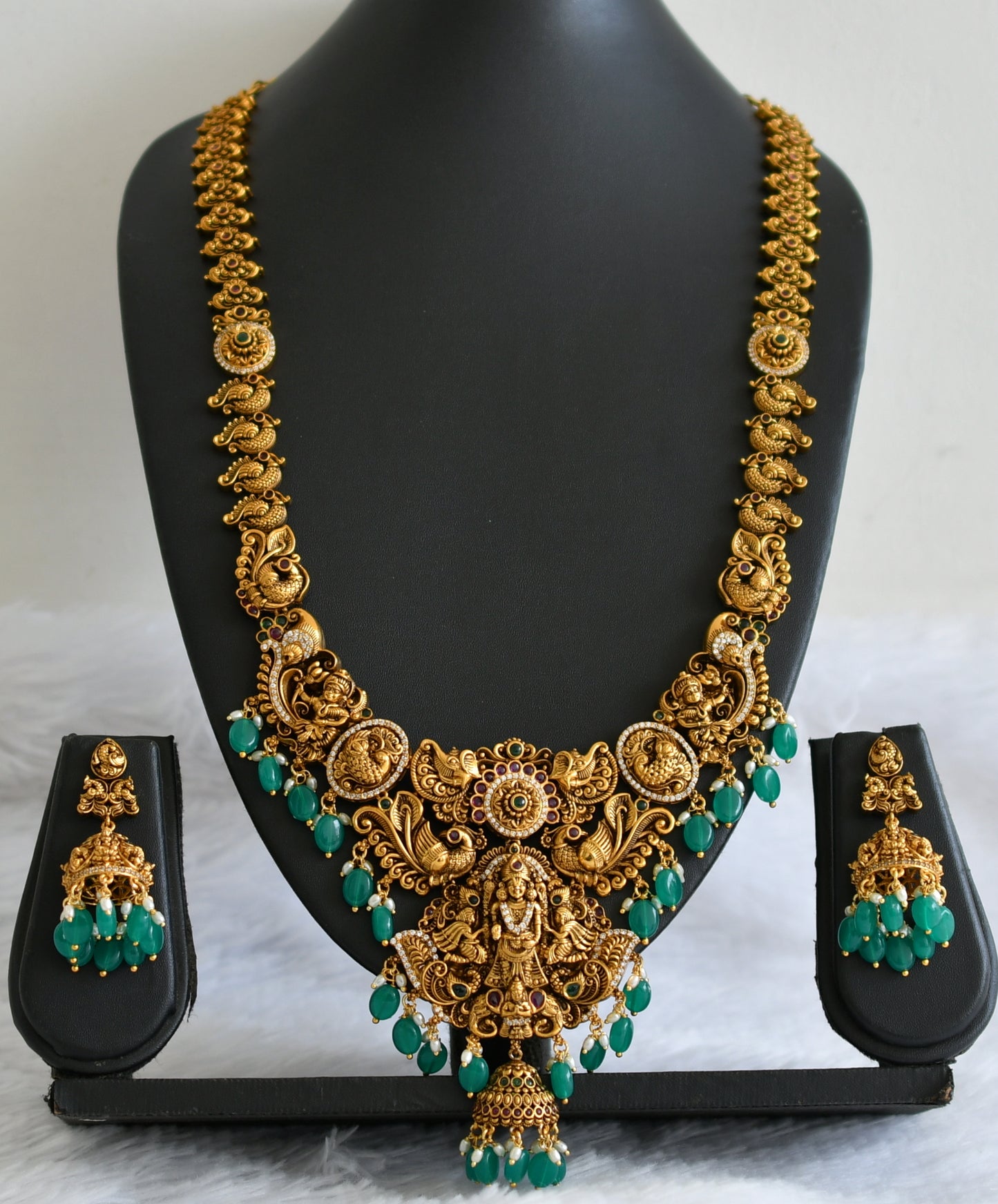 Antique gold tone kemp-green-white Thirumal peacock green bead haar set dj-50850