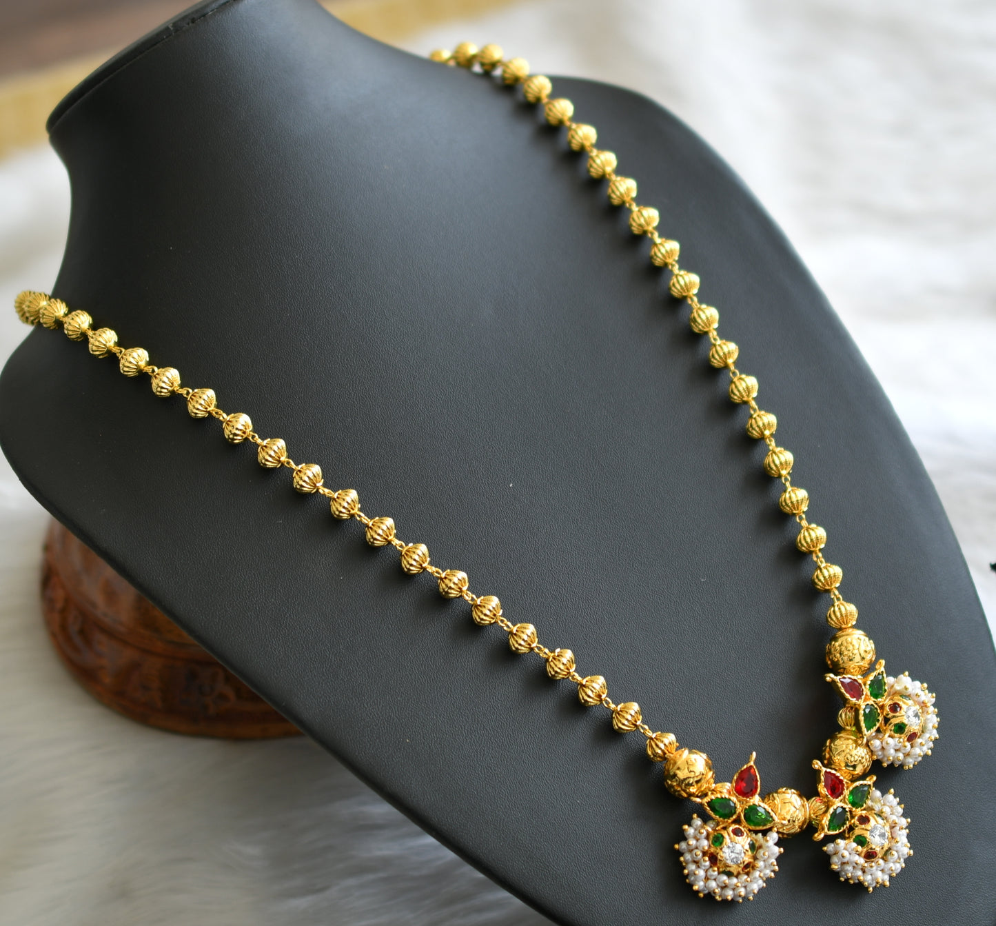 Gold tone pearl cluster pink-green chain dj-01852
