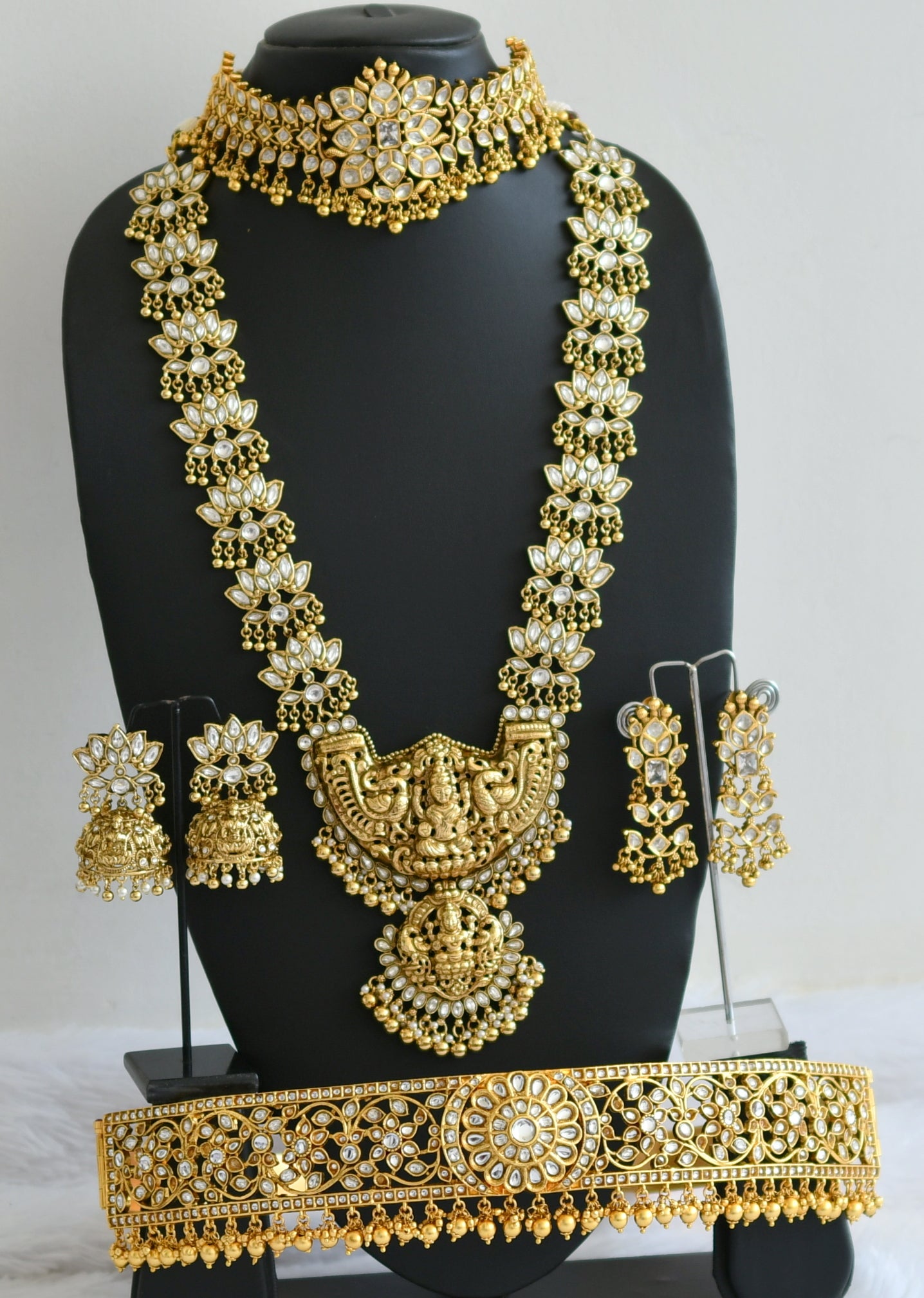 Antique gold tone white lakshmi lotus mango flower bridal set dj-50876