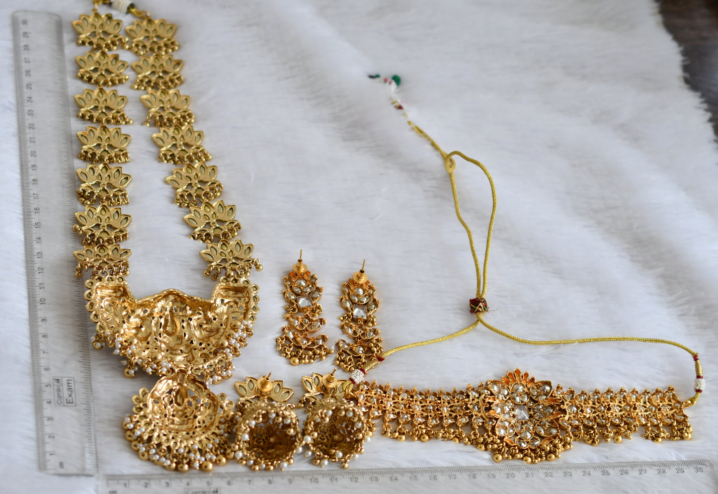 Antique gold tone white lakshmi lotus mango flower bridal set dj-50876