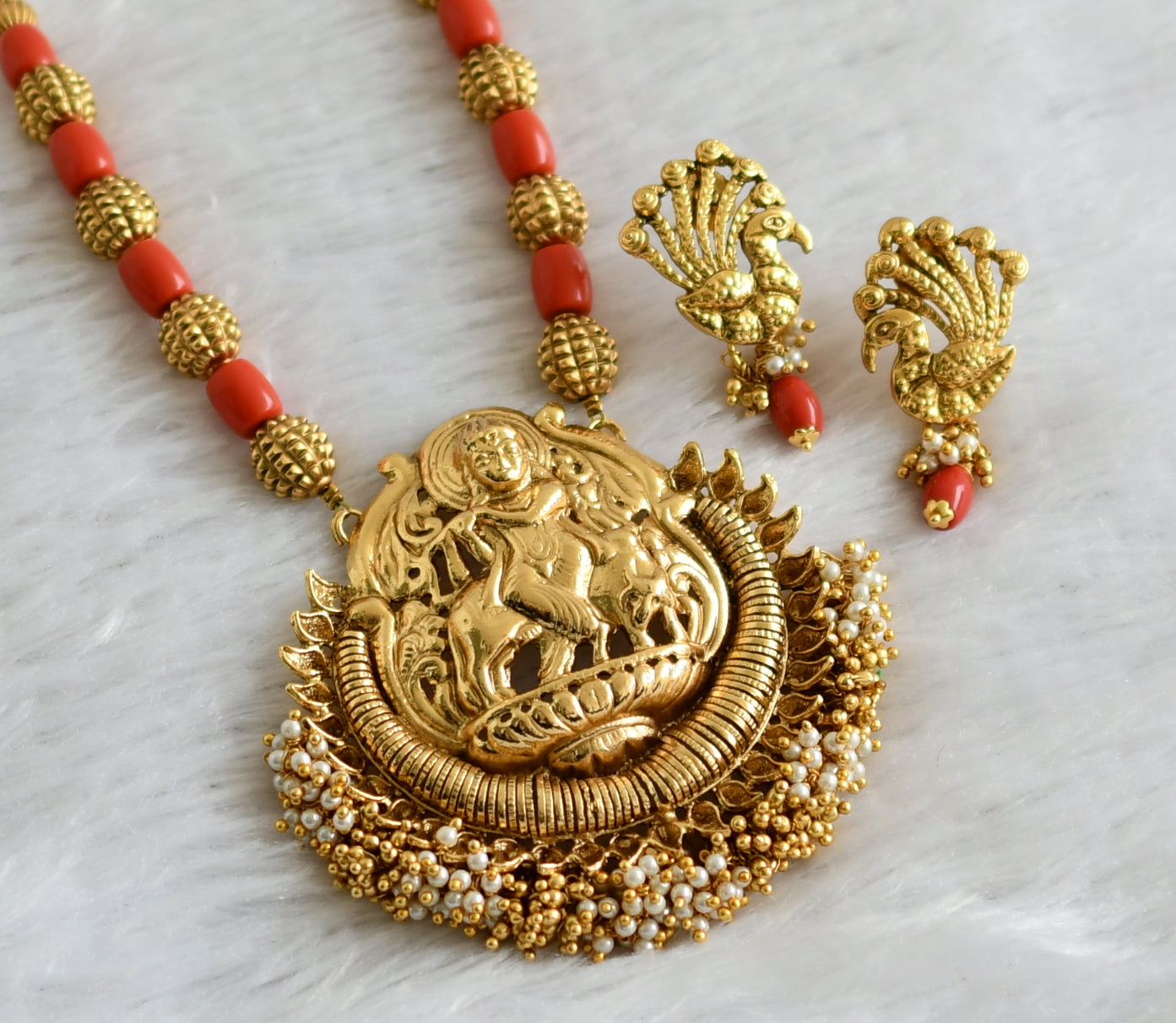 Antique gold tone coral beaded pearl cluster krisna necklace set dj-47102