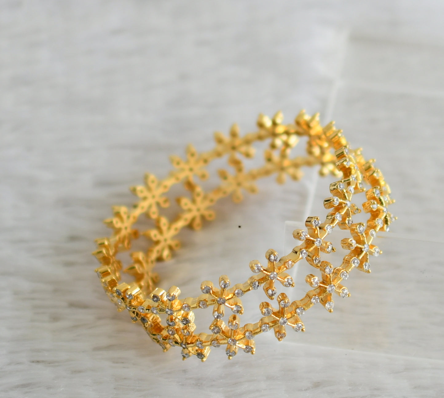 Gold tone cz white stone flower bangles(2.6) dj-48900