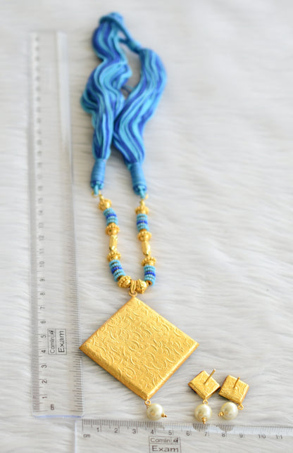 Gold tone handmade blue pachi pendant thread necklace set dj-03557