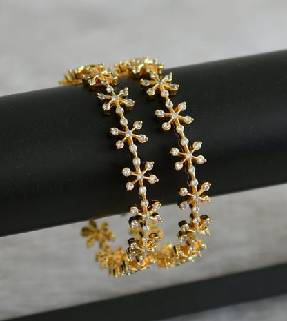 Gold tone cz white stone flower bangles(2.4) dj-48899