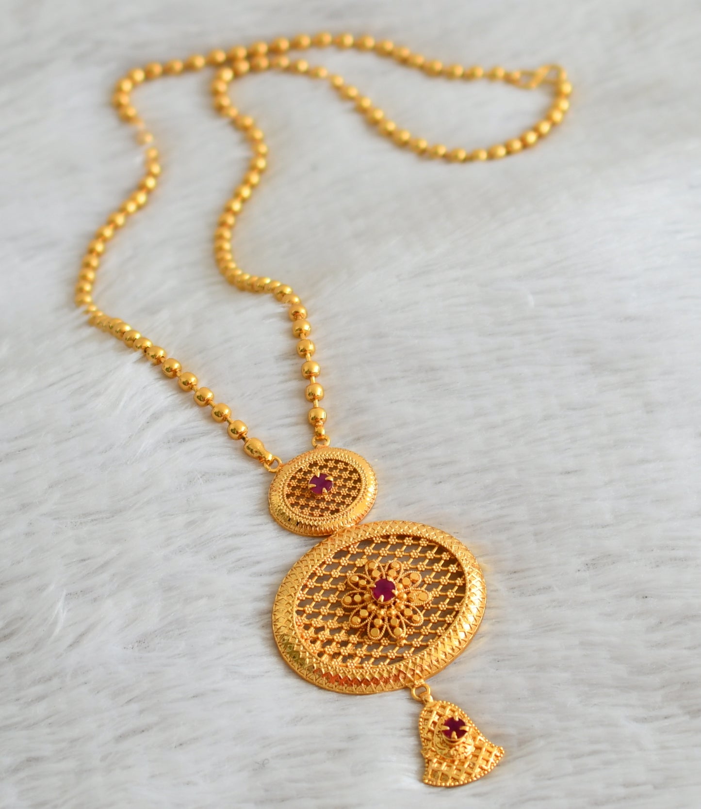 Matte gold tone kerala style ruby ball chain haar dj-45840