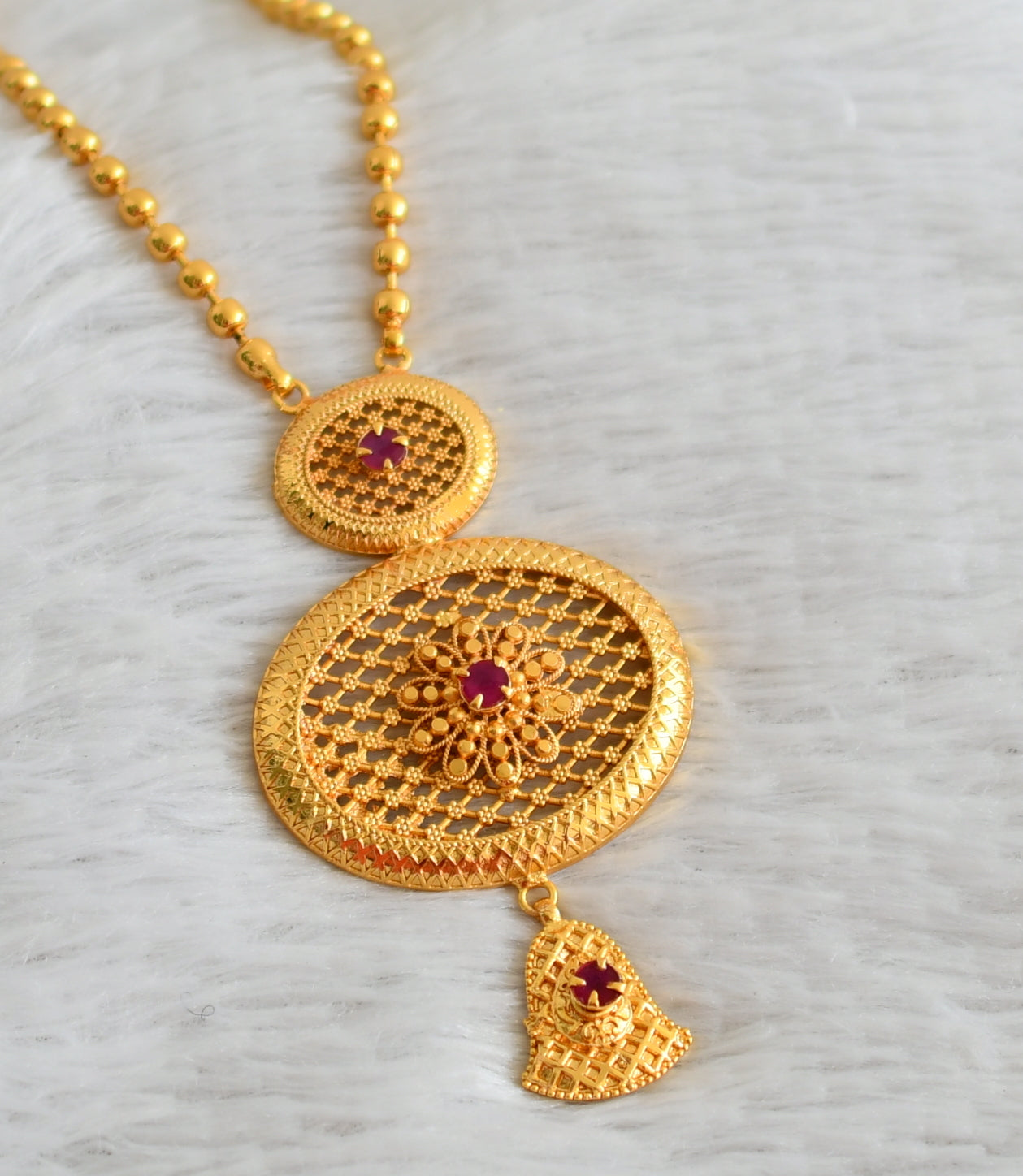 Matte gold tone kerala style ruby ball chain haar dj-45840