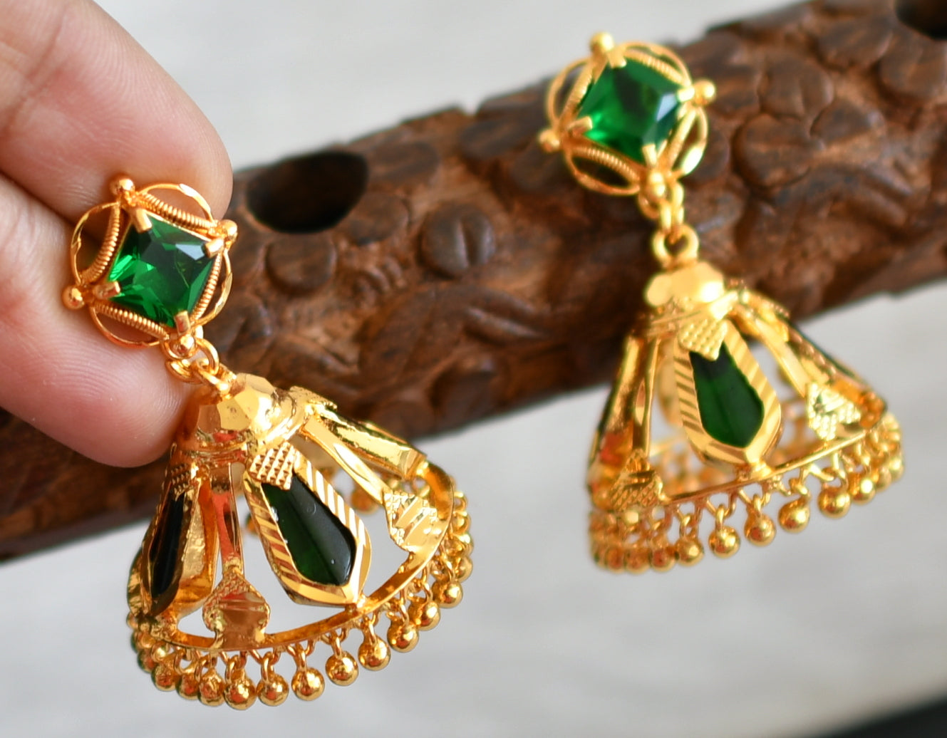 Gold tone green nagapadam jhumkka dj-48951