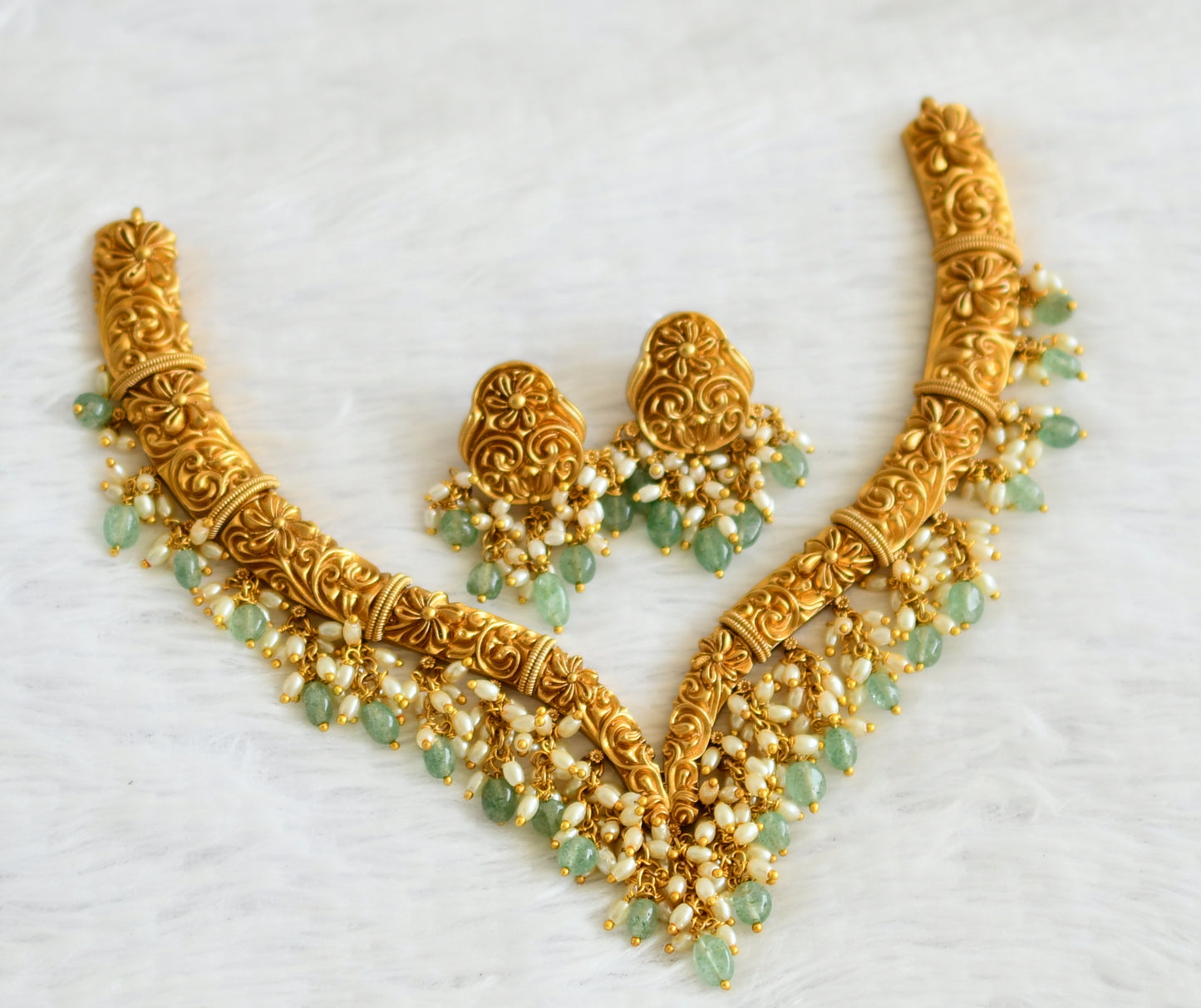 Matte finish flower rice pearl green beaded necklace set dj-50890