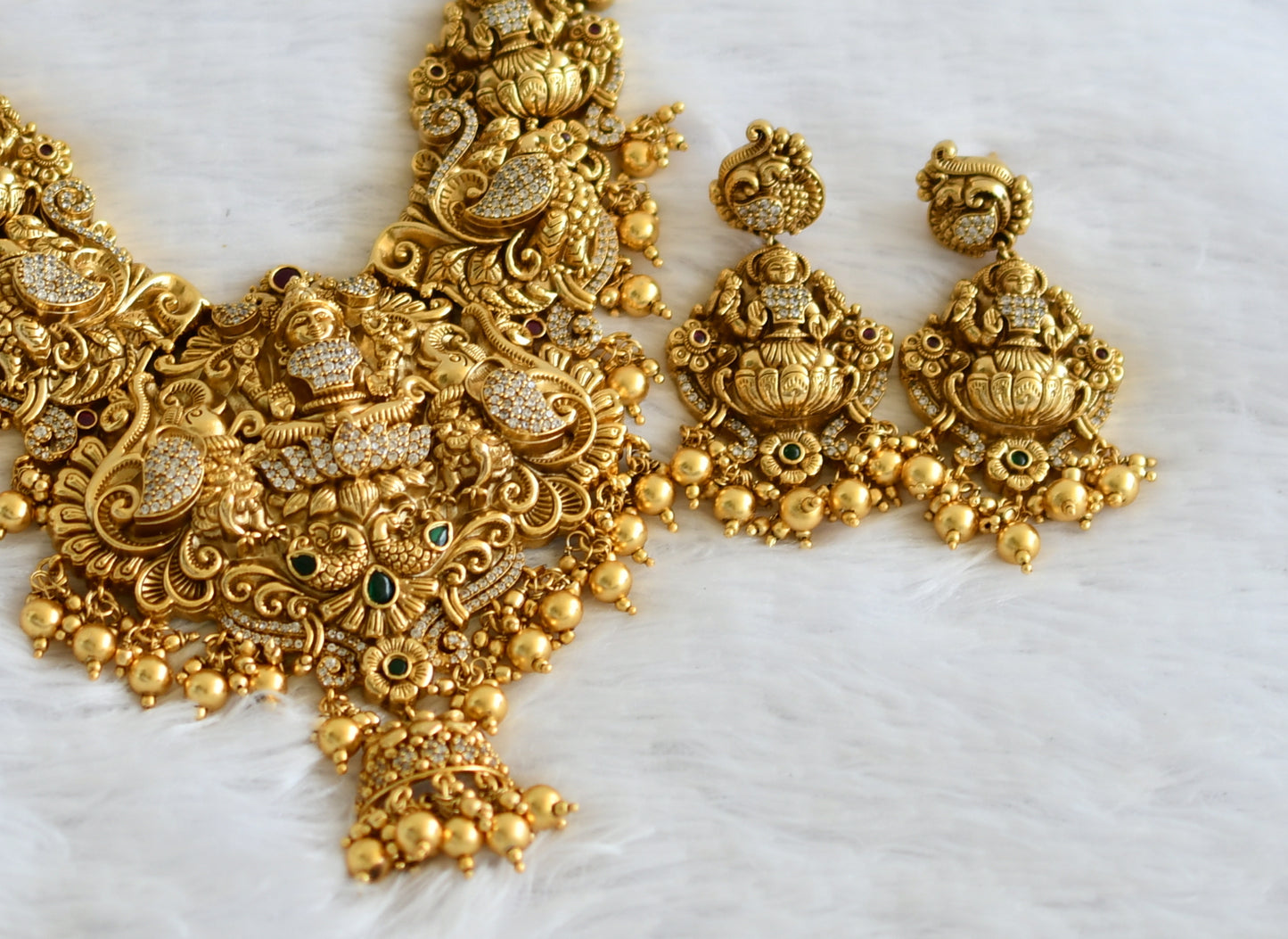 Antique gold tone kemp-green-white lakshmi peacock elephant nakshi necklace set dj-50892