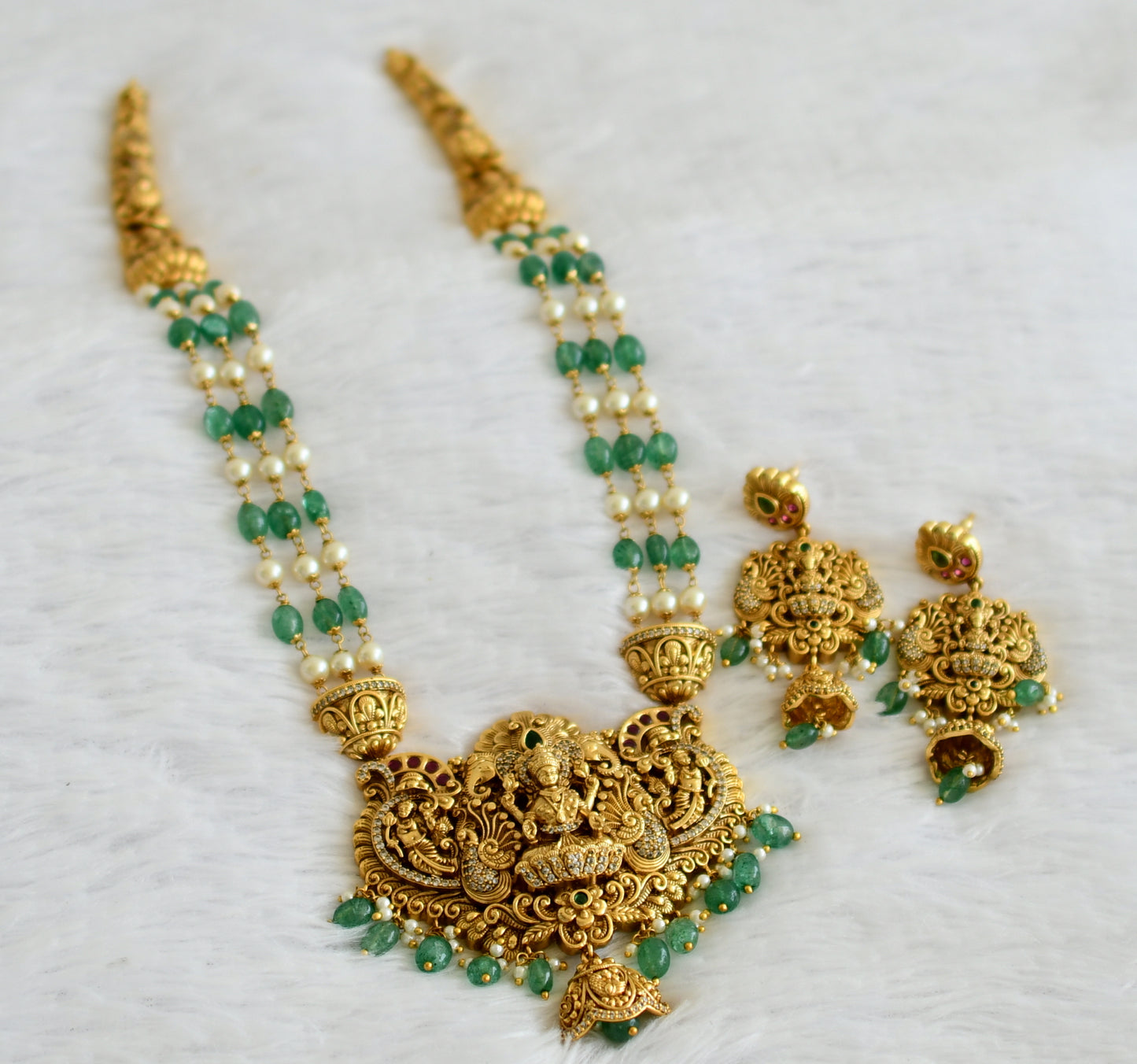Antique gold tone kemp-green-white pearl-green beaded lakshmi peacock short haar set dj-50893