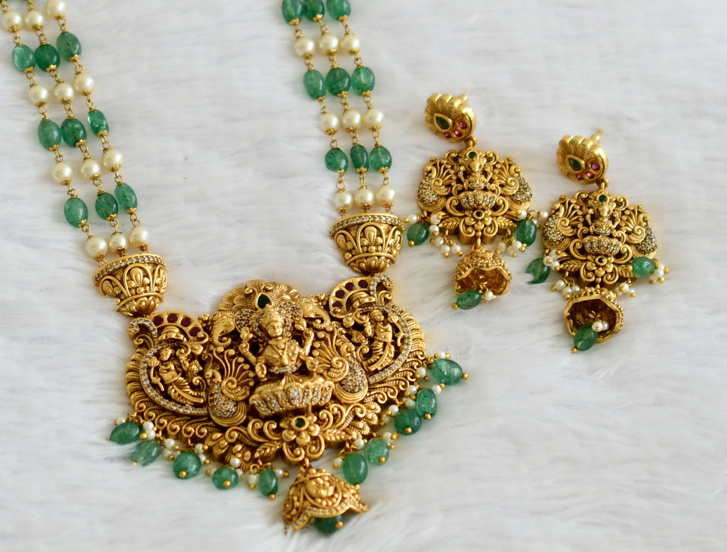 Antique gold tone kemp-green-white pearl-green beaded lakshmi peacock short haar set dj-50893