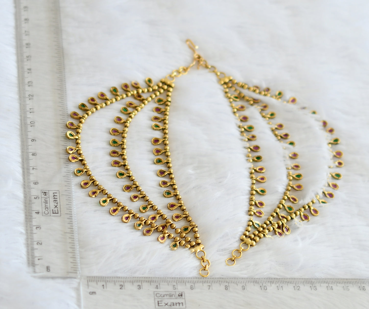 Antique gold tone kemp-green multi layer ear side chain dj-50883