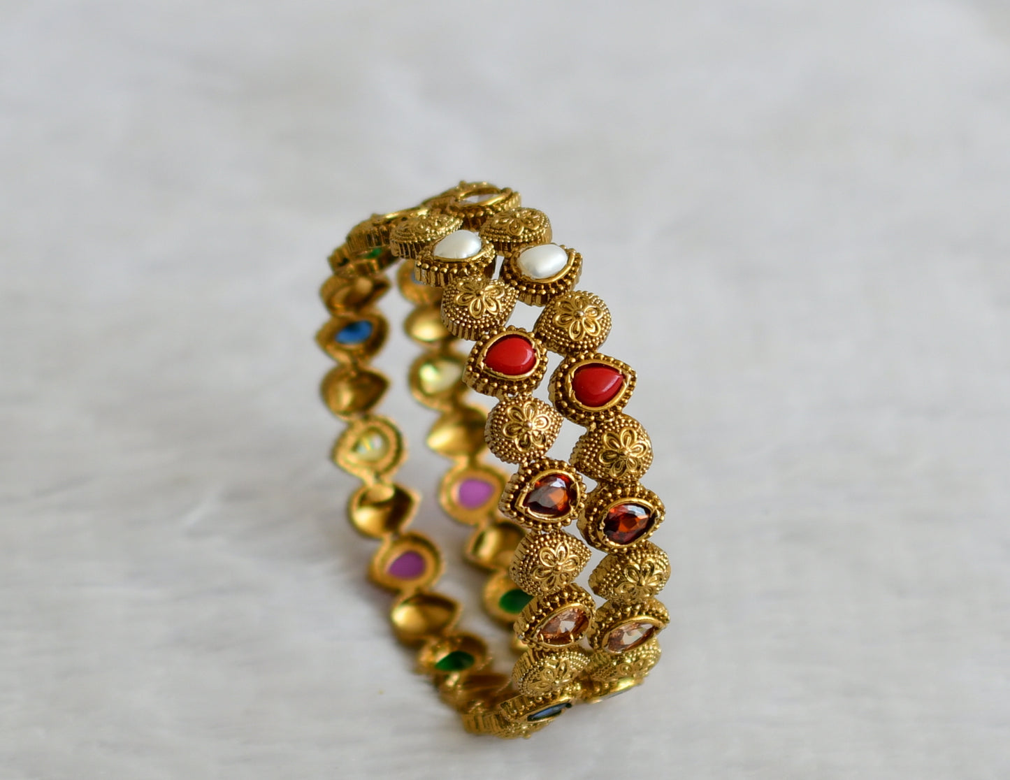 Antique gold tone navarathna thilak stone bangles(2.4)dj-50911