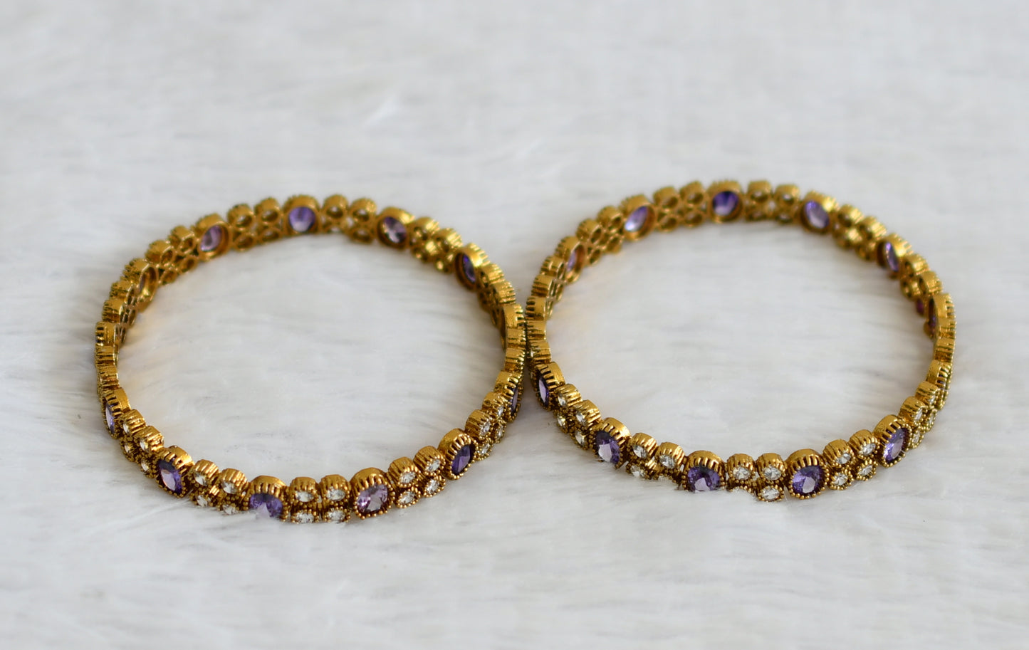 Antique gold tone white purple oval stone bangles(2.6) dj-50918