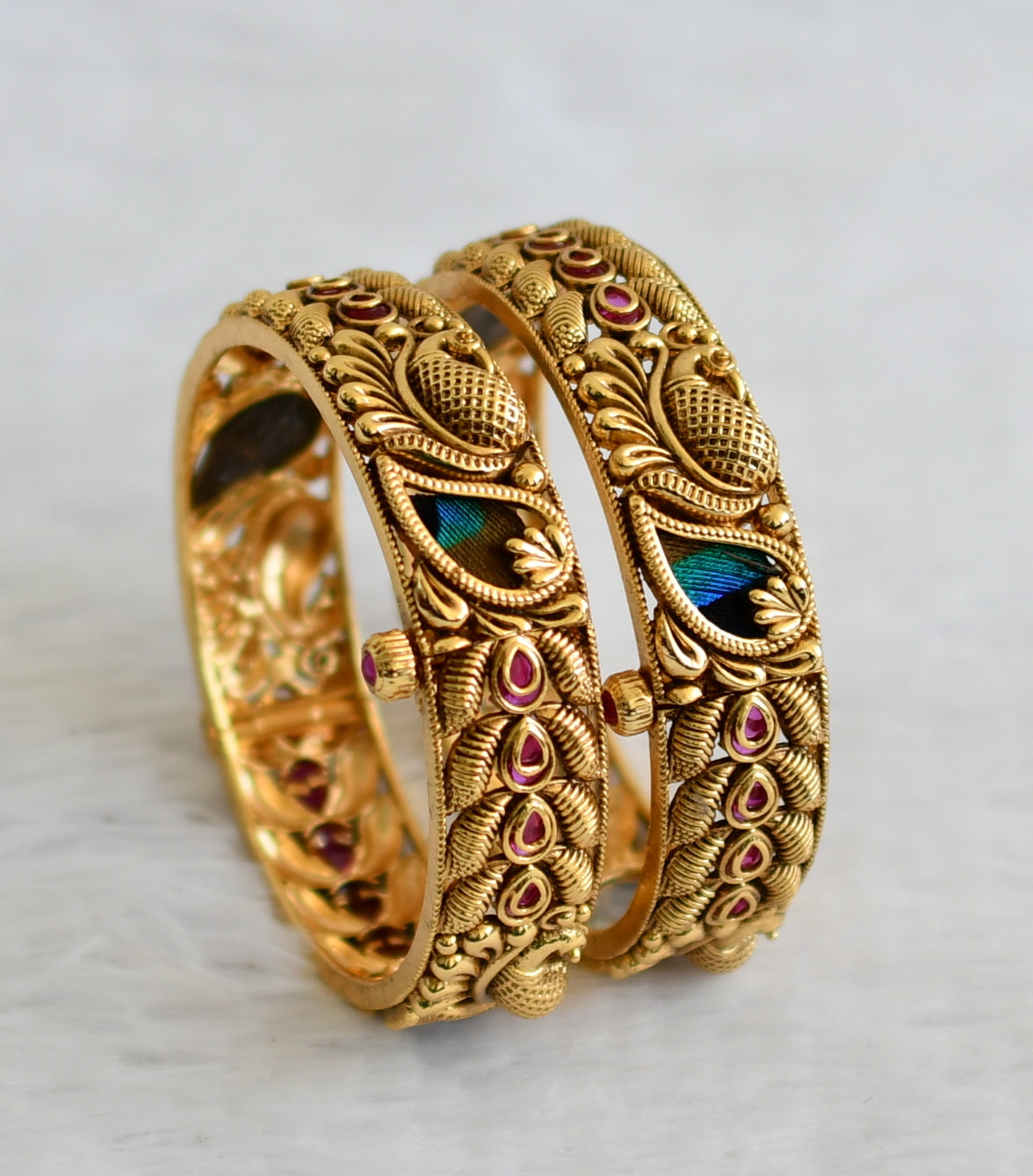 Antique finish pink stone real peacock feather screw bangles(2.6) dj-50945