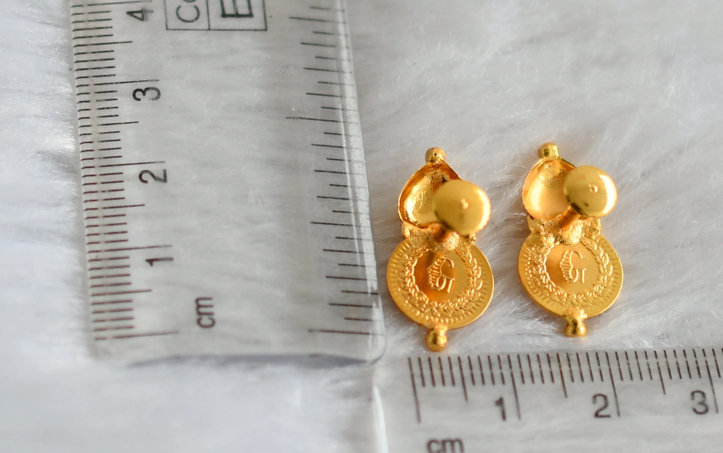 Gold tone head coin earrings dj-47185