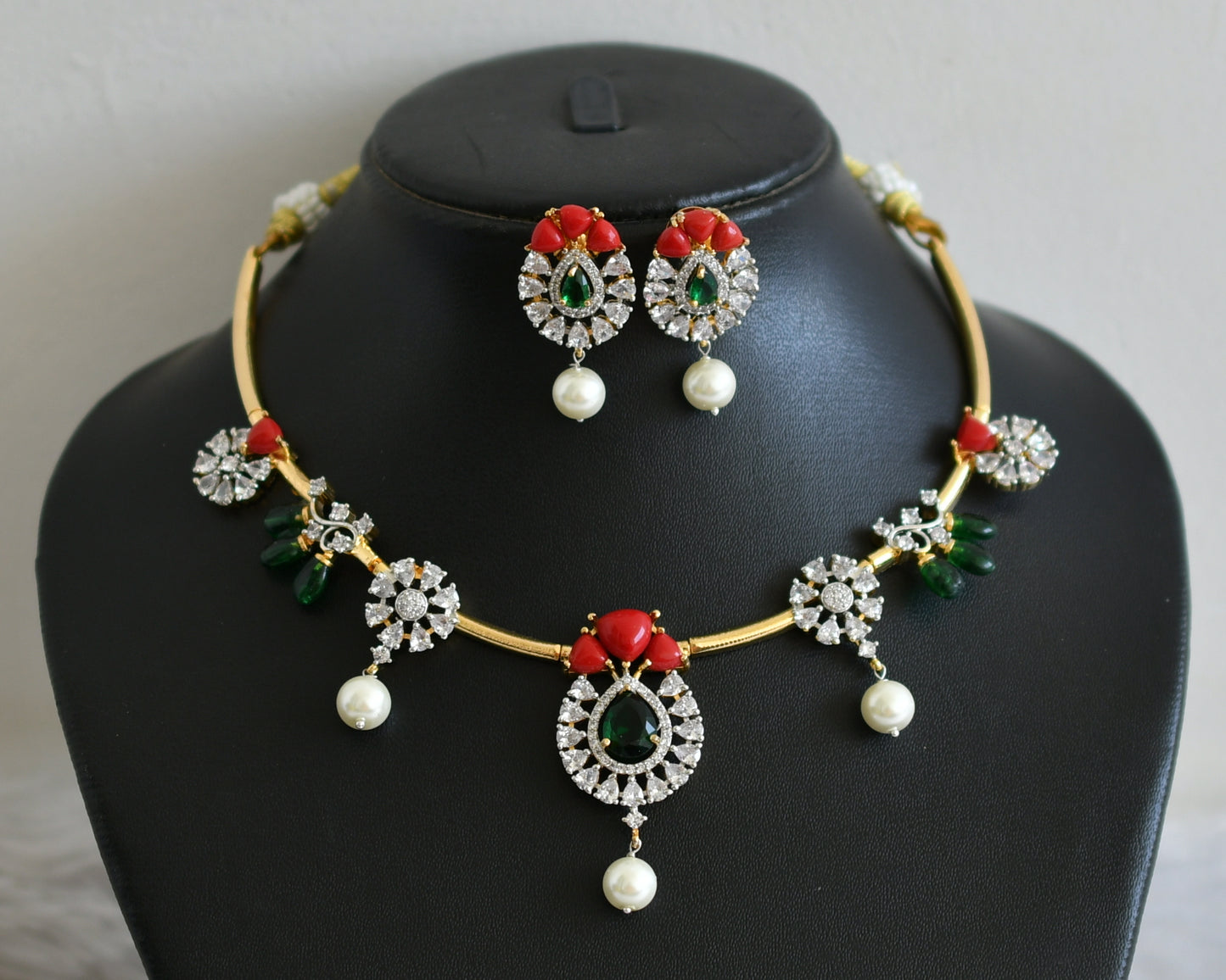 Gold tone cz coral-green stone hasli necklace set dj-48982