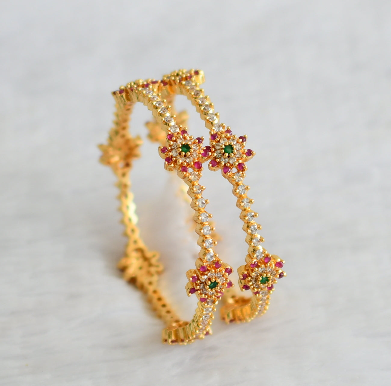 Gold tone ruby-green-white flower bangles(2.6) dj-50963
