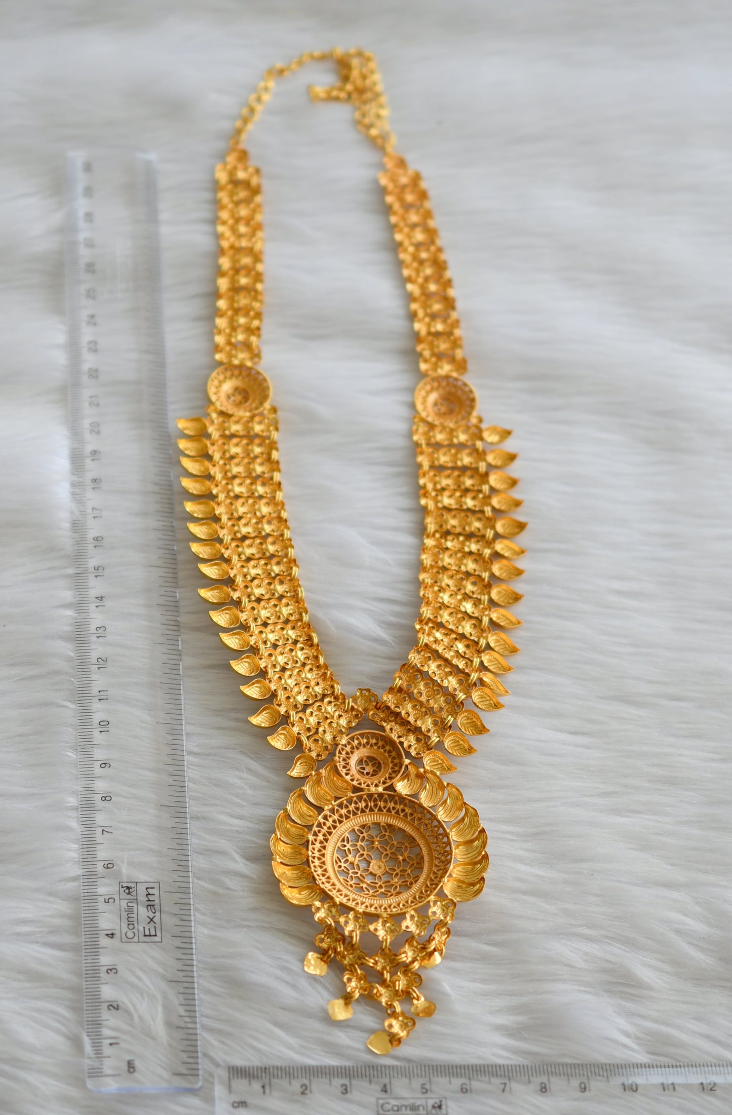 Matte gold finish kerala style mango flower haar dj-43823