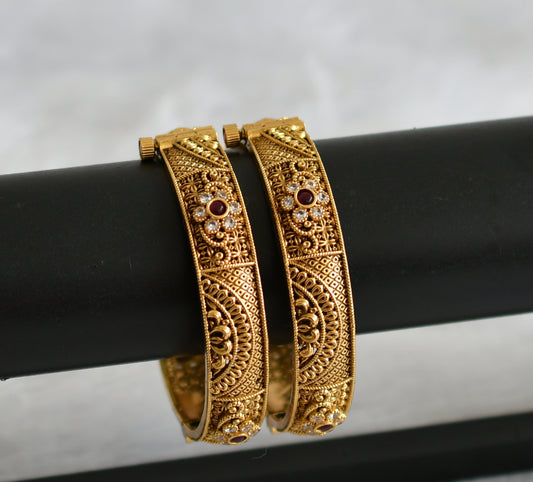 Antique finish kemp-white stone flower screw type bangles(2.6) dj-50948