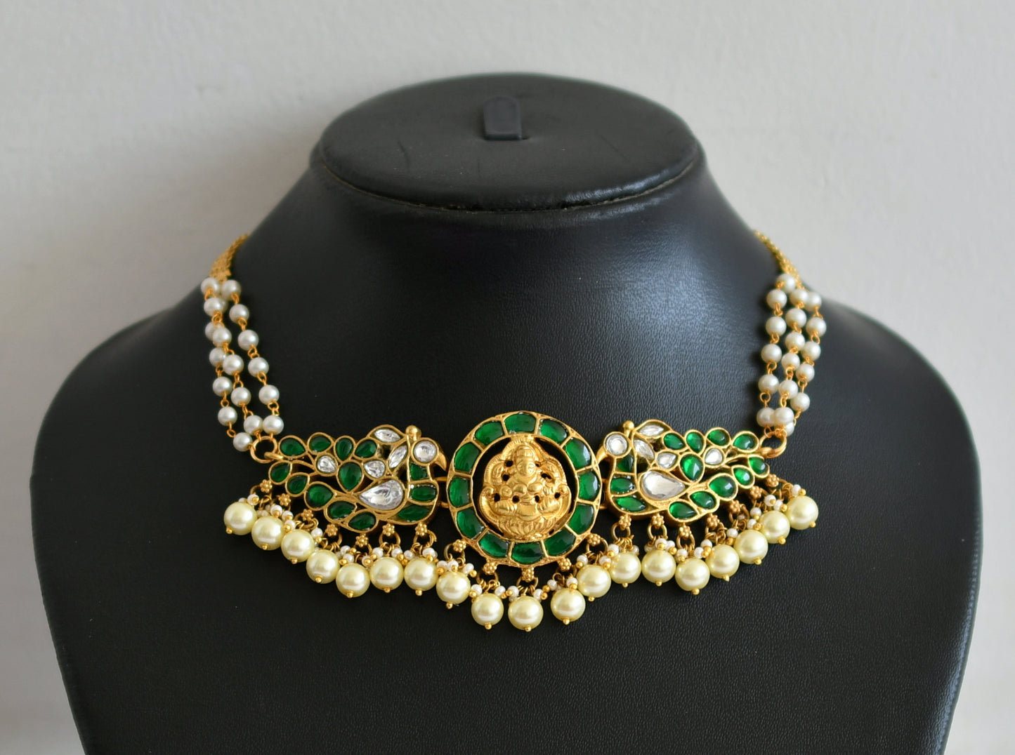 Matte finish green-white kundan jadau lakshmi peacock pearl choker necklace dj-51011