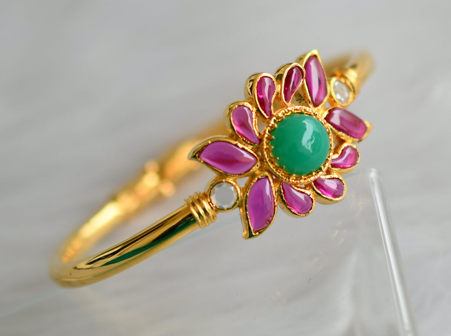 Gold tone uncut ruby-emerald Kada dj-03275