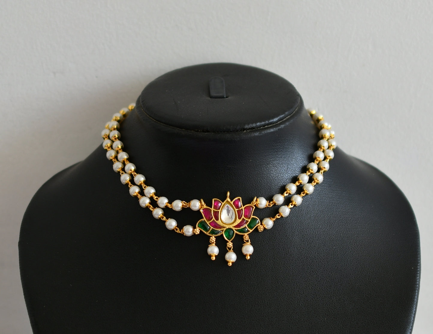 Gold tone pink-green-white kundan jadau lotus pearl choker necklace dj-51013