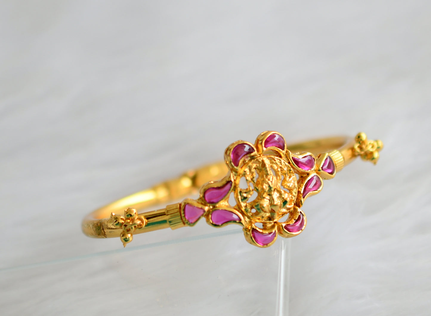 Gold tone pink-green lakshmi bracelet dj-03278