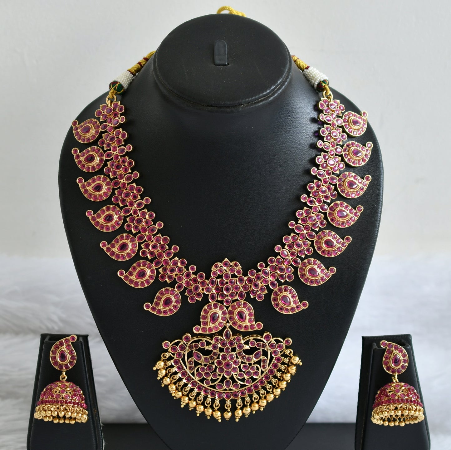 Matte finish kemp stone mango necklace set dj-46717