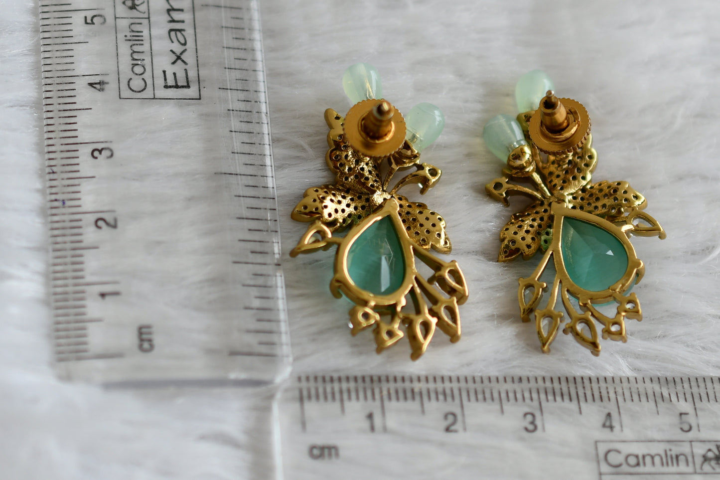 Matte finish cz sea green stone victorian stud/earrings dj-49019