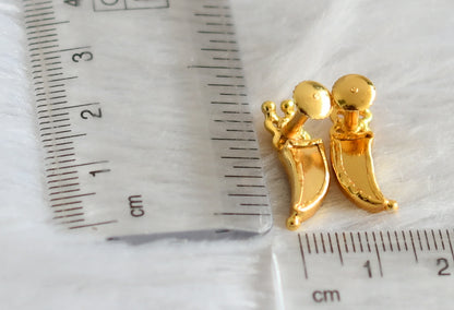 Gold tone kerala style red-white tiger nail earrings dj-47227
