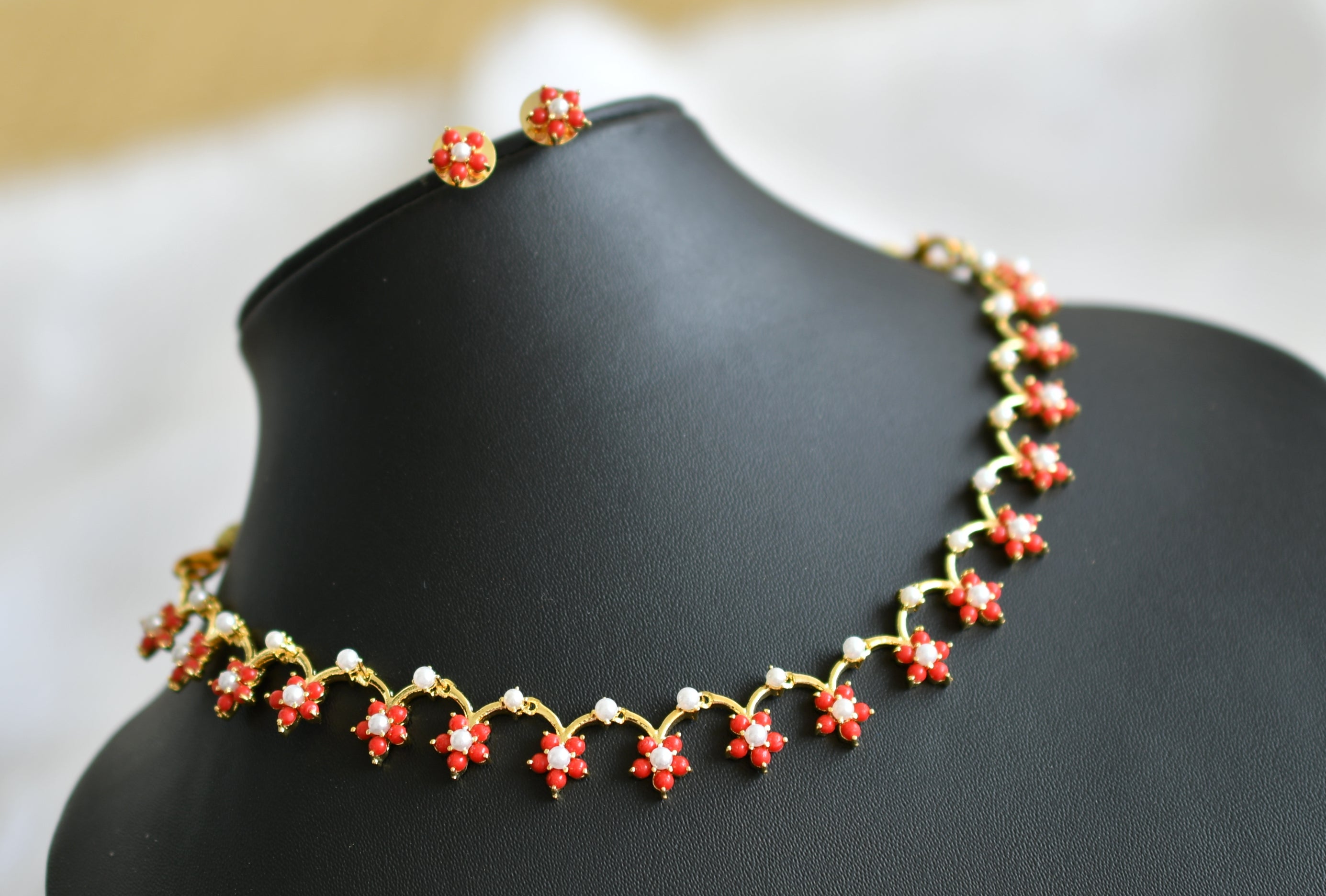 Gold tone coral-pearl nakshatra necklace set dj-18077