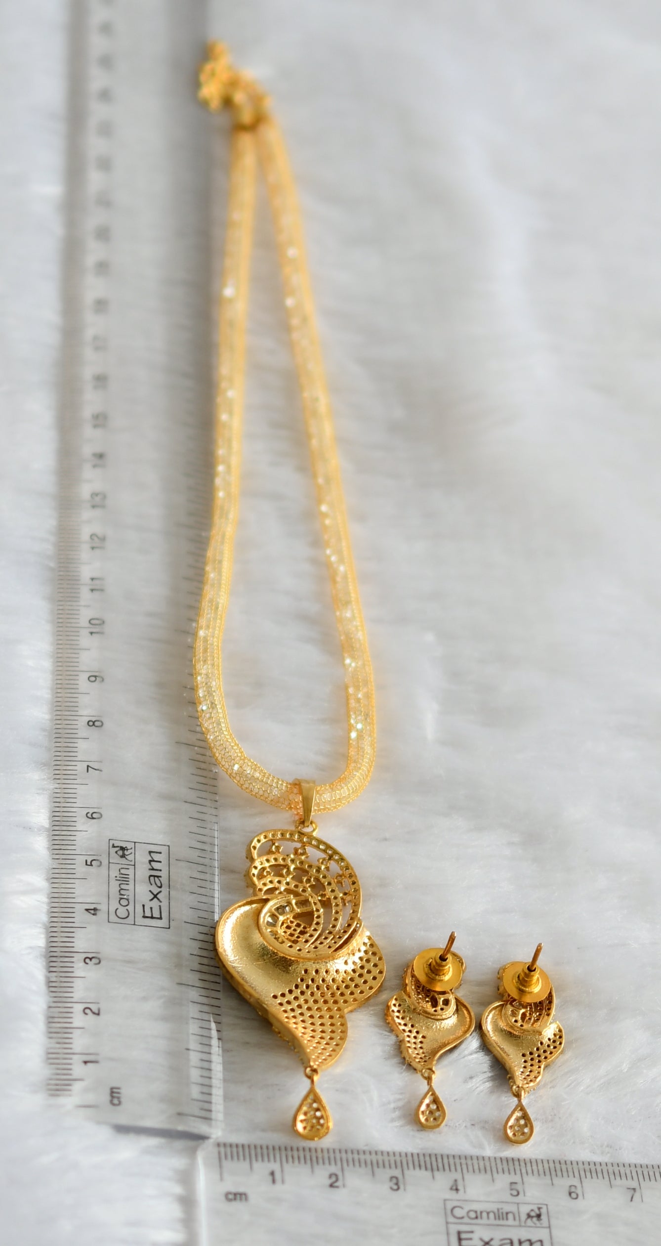 Antique Gold tone Cz Pendant with chain Set-dj09058