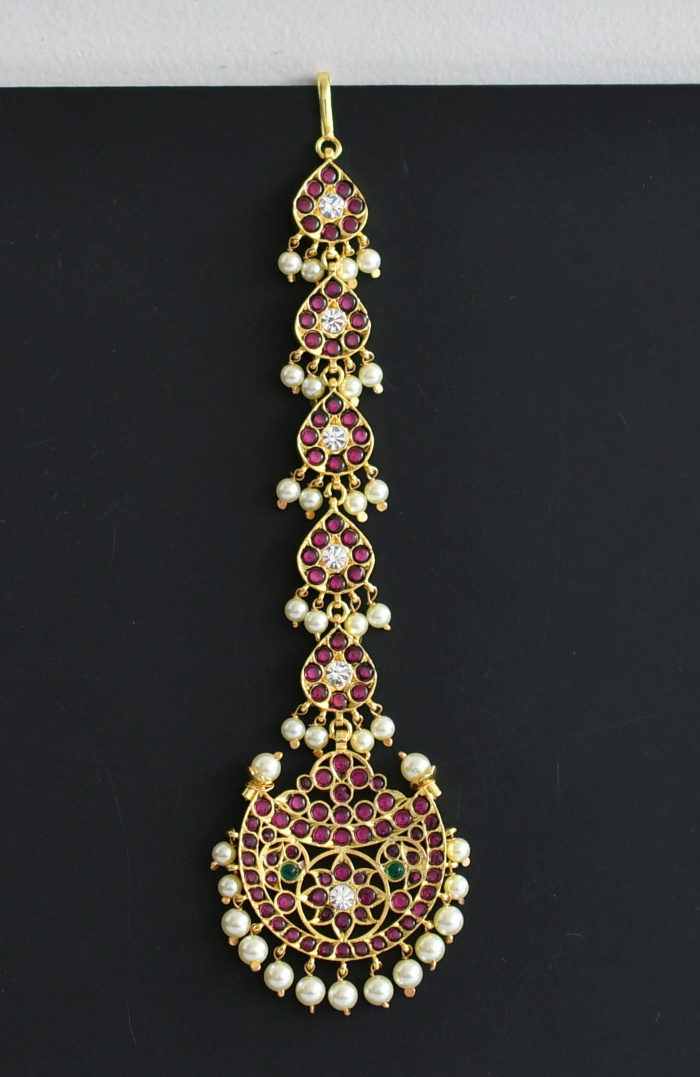 Gold tone precious kemp-green-white pearl moon tikka dj-51001