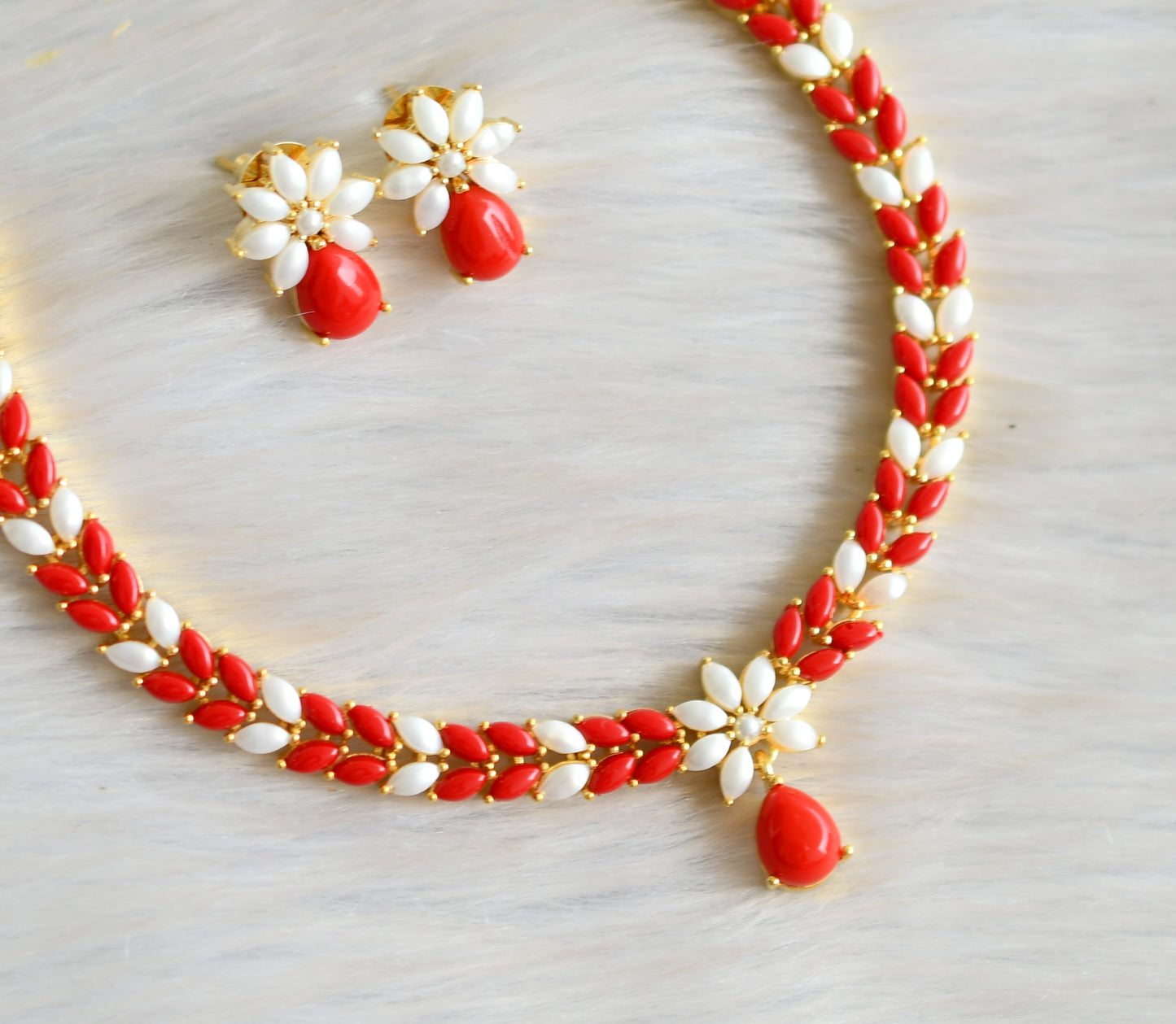 Gold tone pearl-coral flower necklace set dj-16929