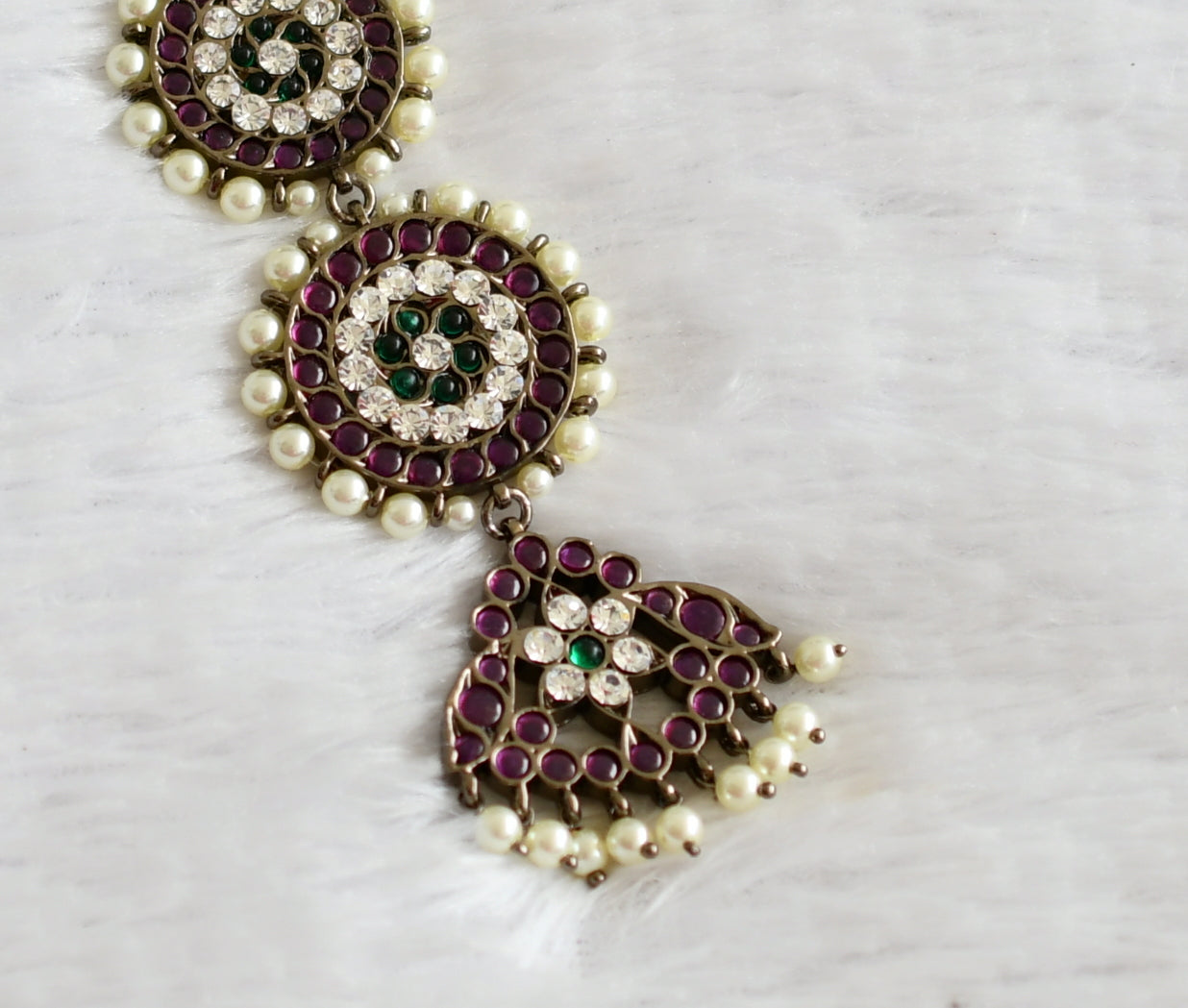 Black finish precious kemp-green-white pearl tikka dj-51003