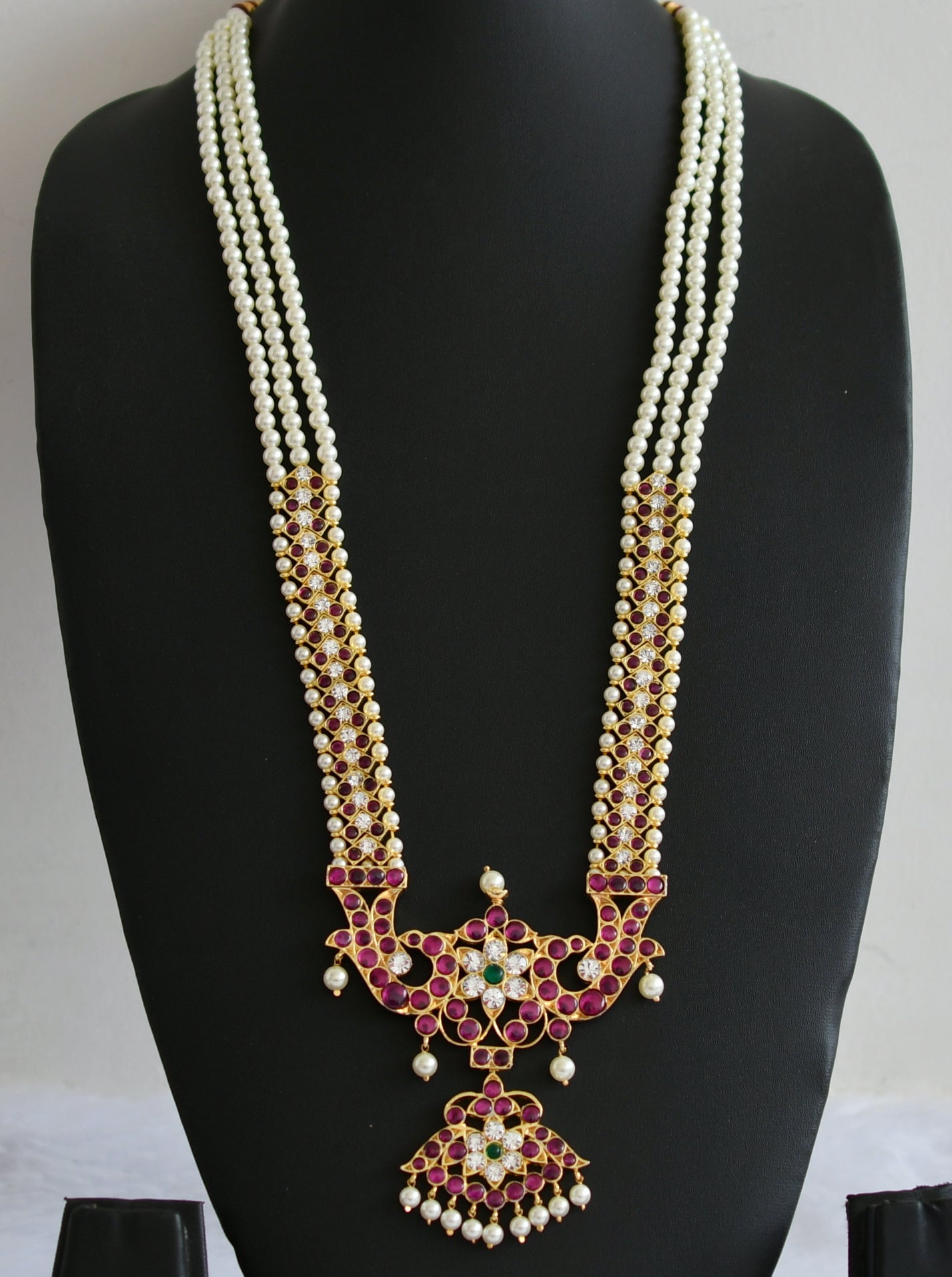 Gold tone precious kemp-green-white pearl flower haar dj-51004