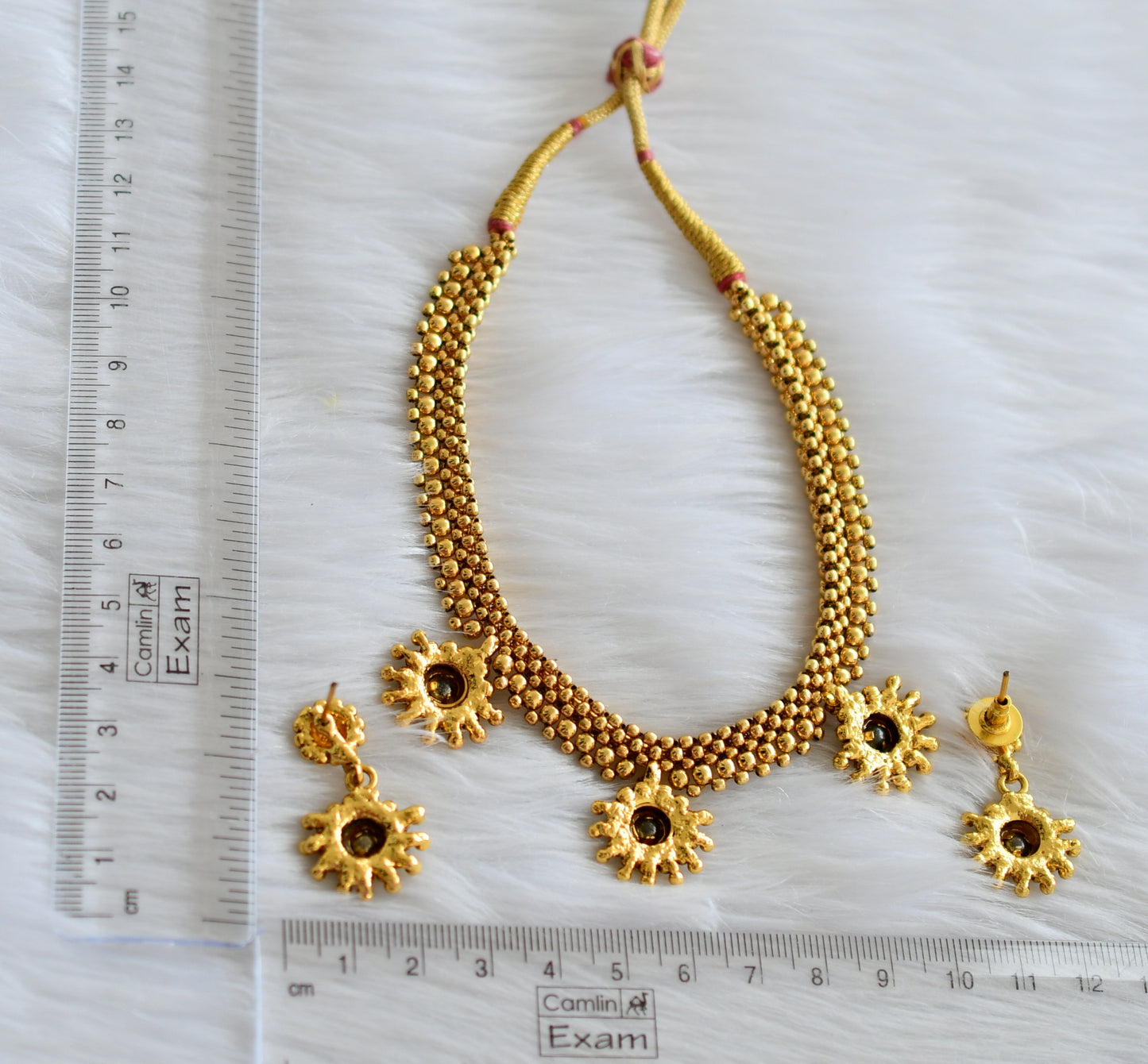 Antique gold tone white kundan necklace set dj-03919