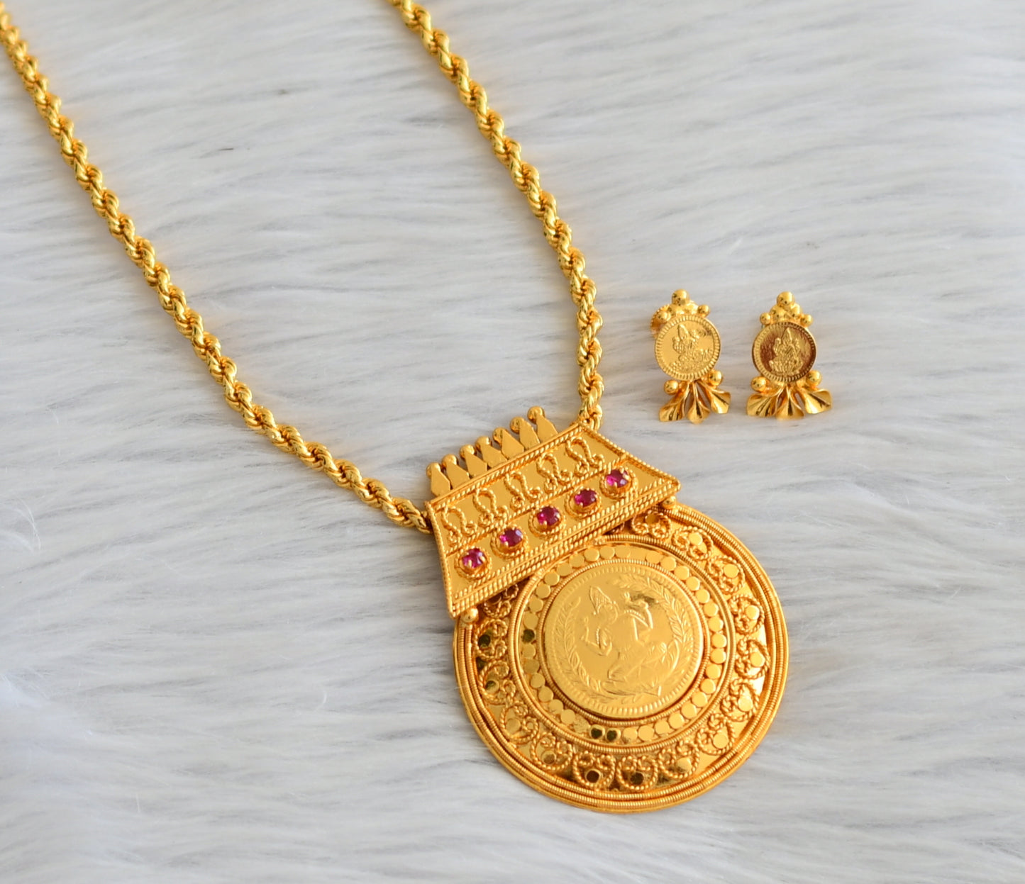 Gold tone 24 inches chain with pink lakshmi round pendant set dj-45535
