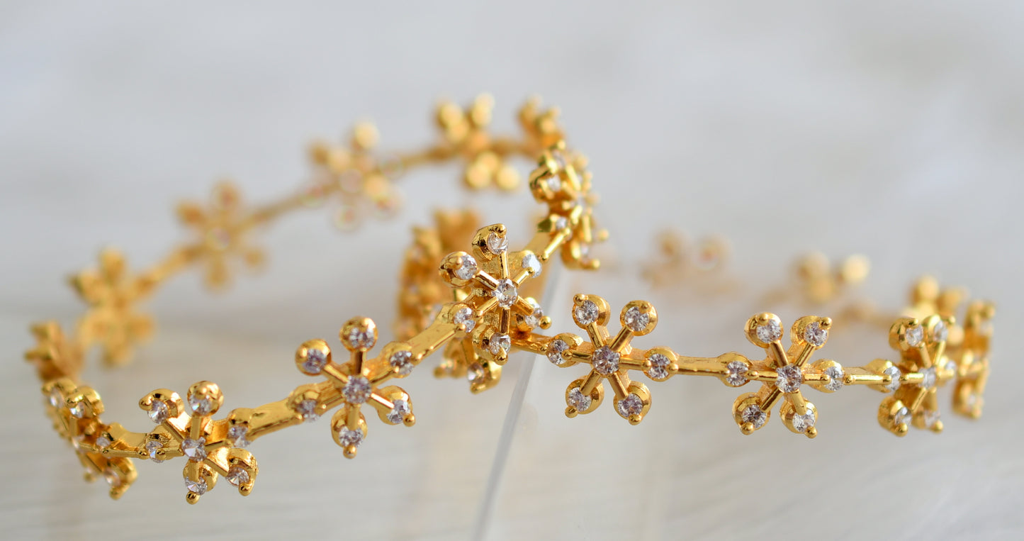 Gold tone cz white flower bangles(2.4) dj-43901